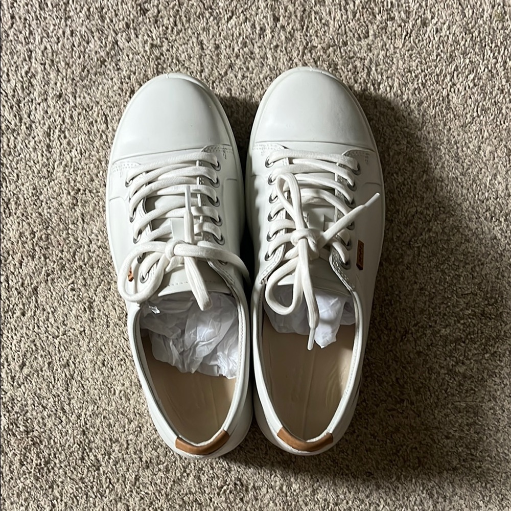 Ecco Women’s Soft 7 Sneaker